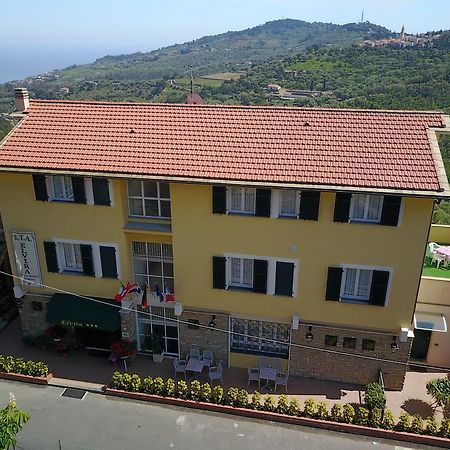 Residence Elvira Diano Marina Zewnętrze zdjęcie