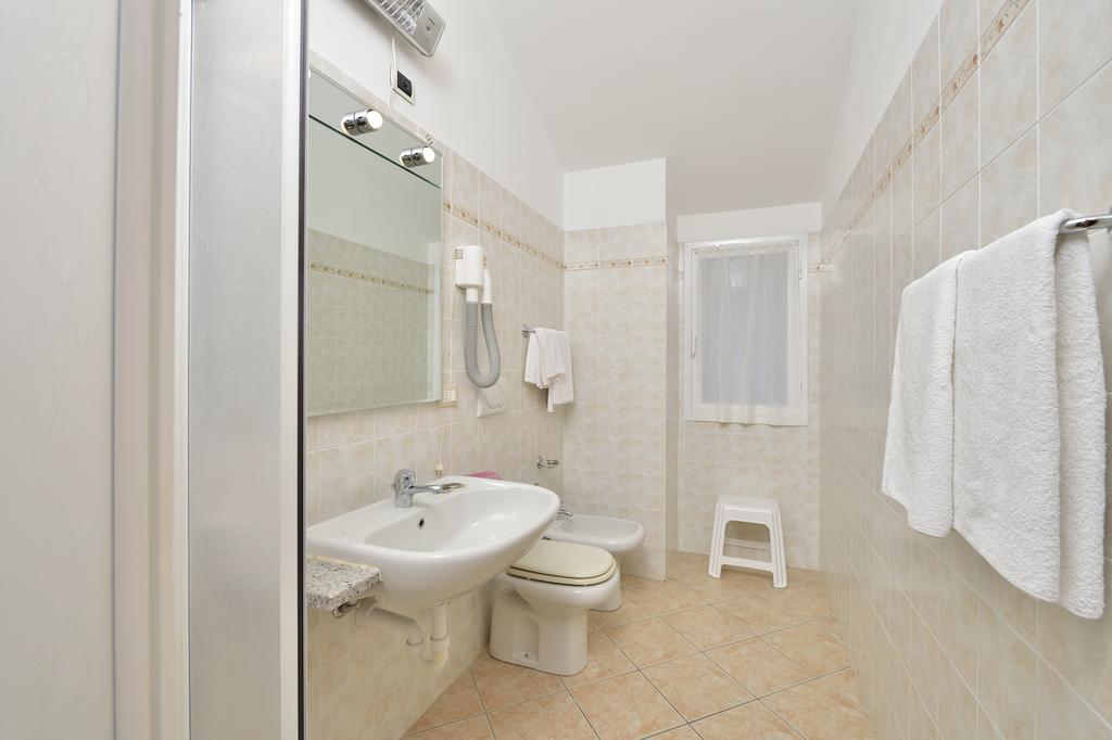 Residence Elvira Diano Marina Zewnętrze zdjęcie